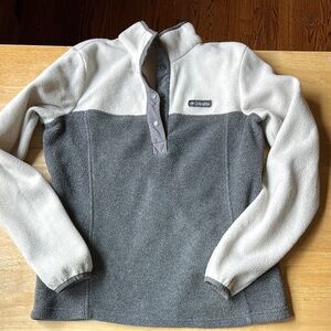 Size Small Columbia Two-Tone Fleece Pullover